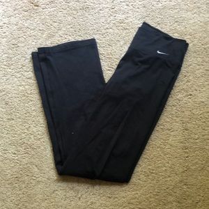 Women’s Nike yoga pants!